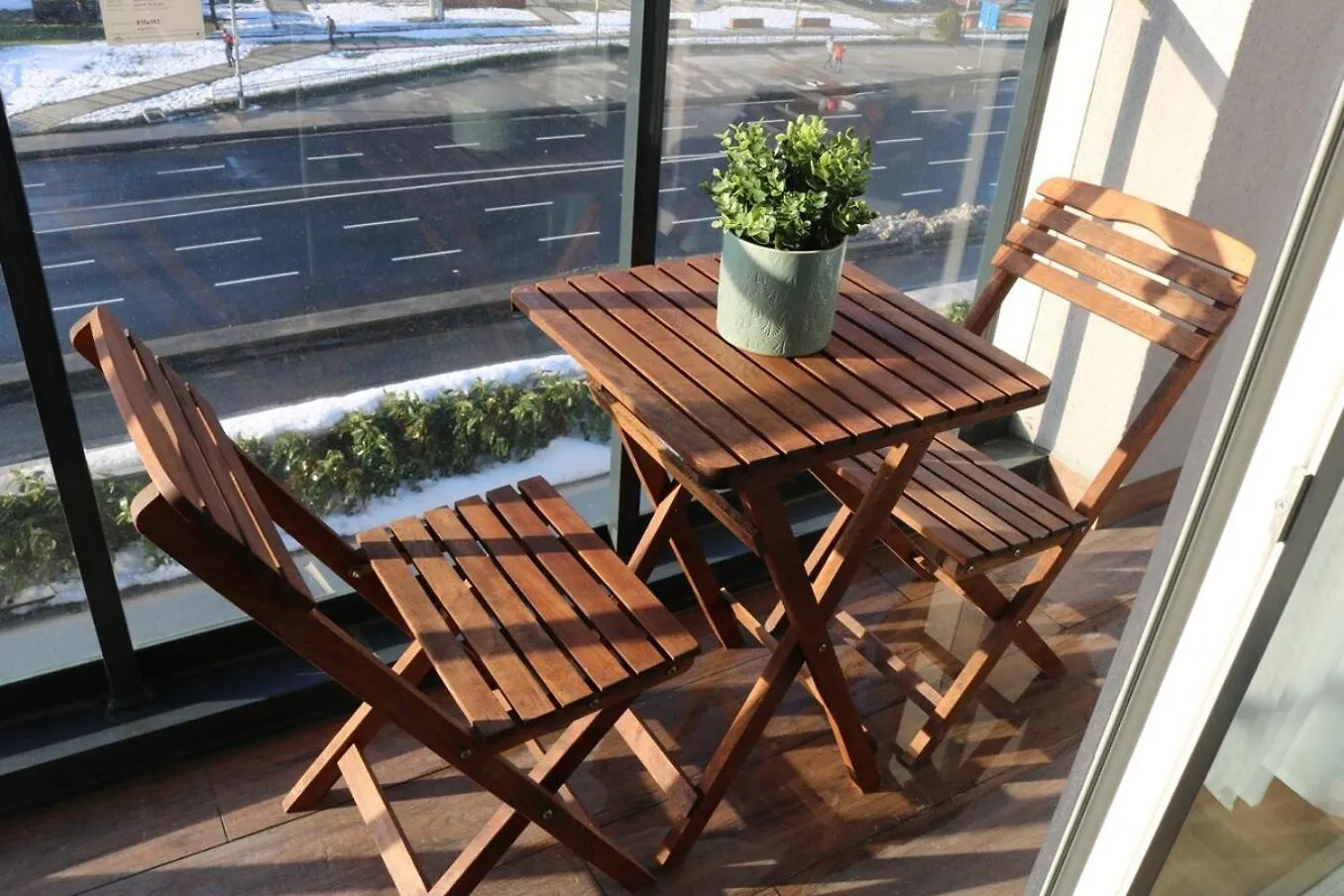 Near Airport Metro 1-Bdr Apartment Gympool Istanbul