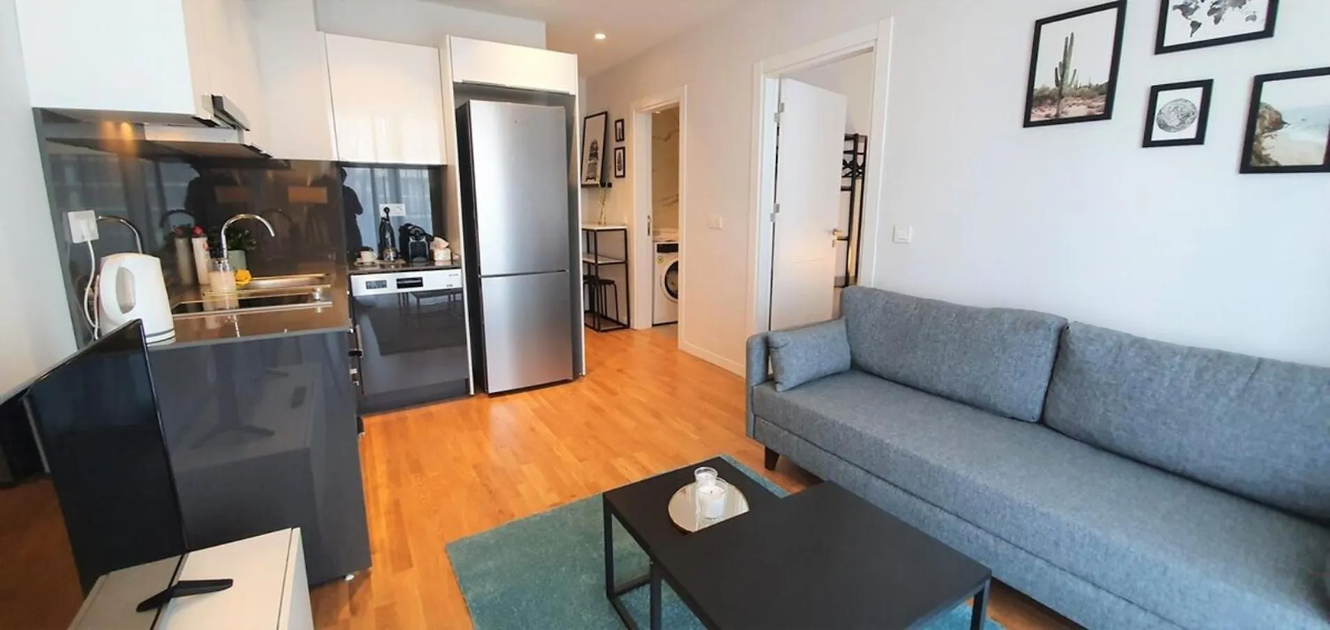 Near Airport Metro 1-Bdr Apartment Gympool Istanbul